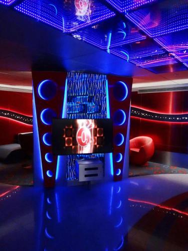 Carnival Freedom Club O₂ Gaming Area