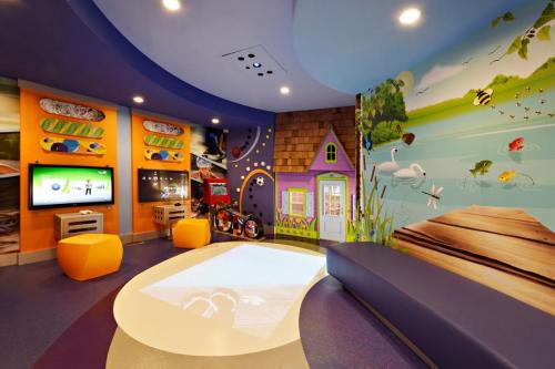 Kids & Teens Dentistry, Kids Waiting Area
