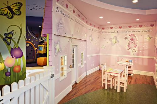Kids & Teens Dentistry, Kids Waiting Area