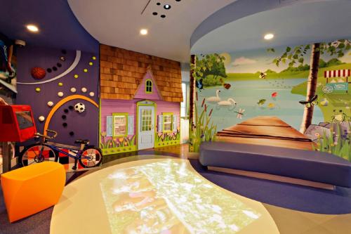Kids & Teens Dentistry, Kids Waiting Area